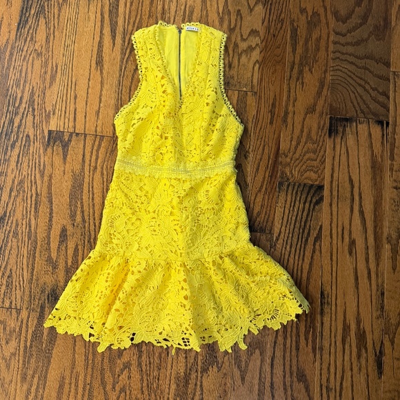 Alice + Olivia Marleen Yellow Lace Dress Sz 2 - Picture 1 of 6